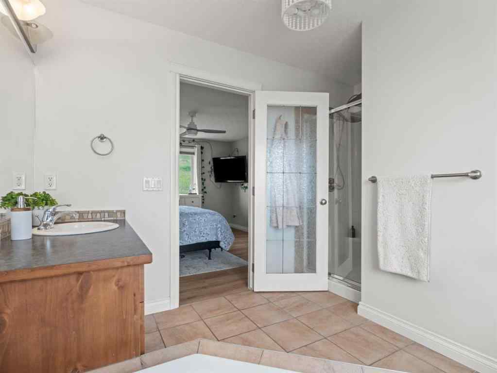 MLS® A2251523 - 502 Sunrise Hill SW in NONE Diamond Valley, Residential