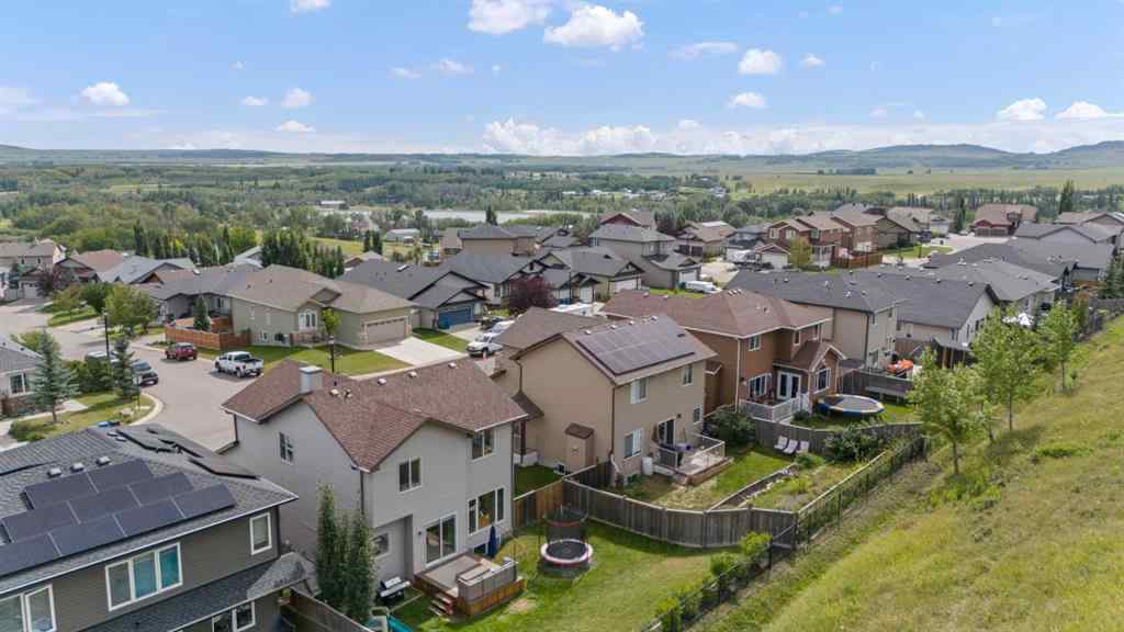 MLS® A2251523 - 502 Sunrise Hill SW in NONE Diamond Valley, Residential