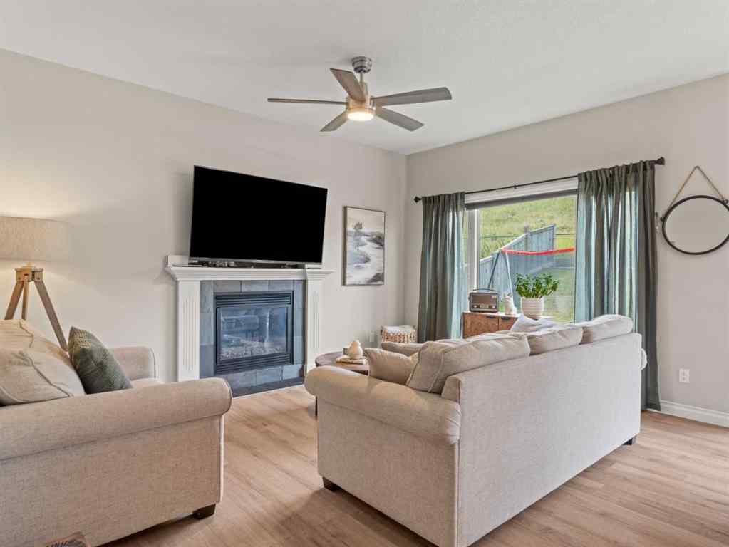 MLS® A2251523 - 502 Sunrise Hill SW in NONE Diamond Valley, Residential