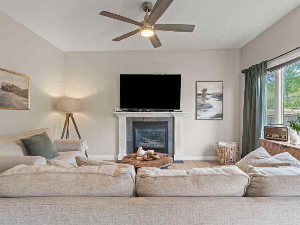 MLS® A2251523 - 502 Sunrise Hill SW in NONE Diamond Valley, Residential