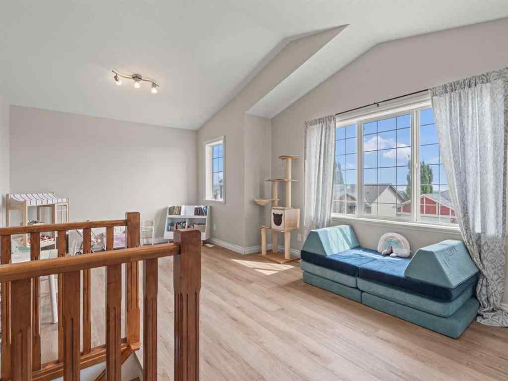 MLS® A2251523 - 502 Sunrise Hill SW in NONE Diamond Valley, Residential