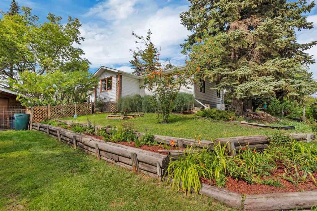 MLS® A2251526 - 440080 260 Range Road  in NONE Rural Ponoka County, Residential