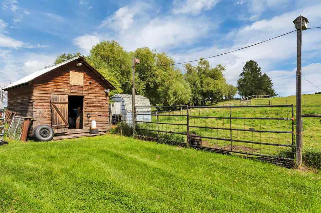 MLS® A2251526 - 440080 260 Range Road  in NONE Rural Ponoka County, Residential