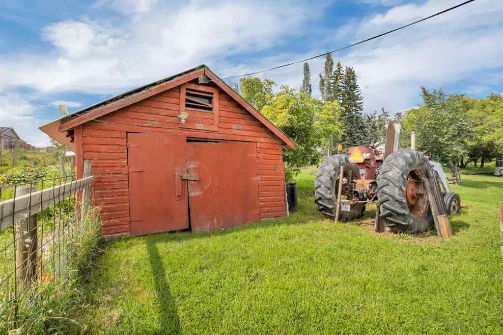 MLS® A2251526 - 440080 260 Range Road  in NONE Rural Ponoka County, Residential