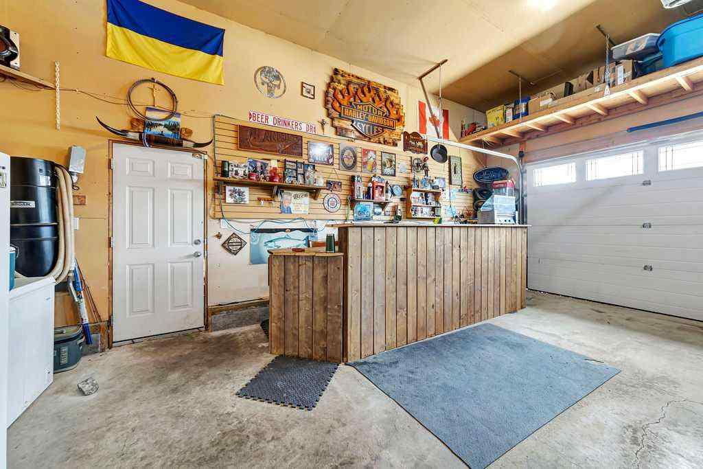 MLS® A2251533 - 2105 59A Avenue  in Lakeside Lloydminster, Residential