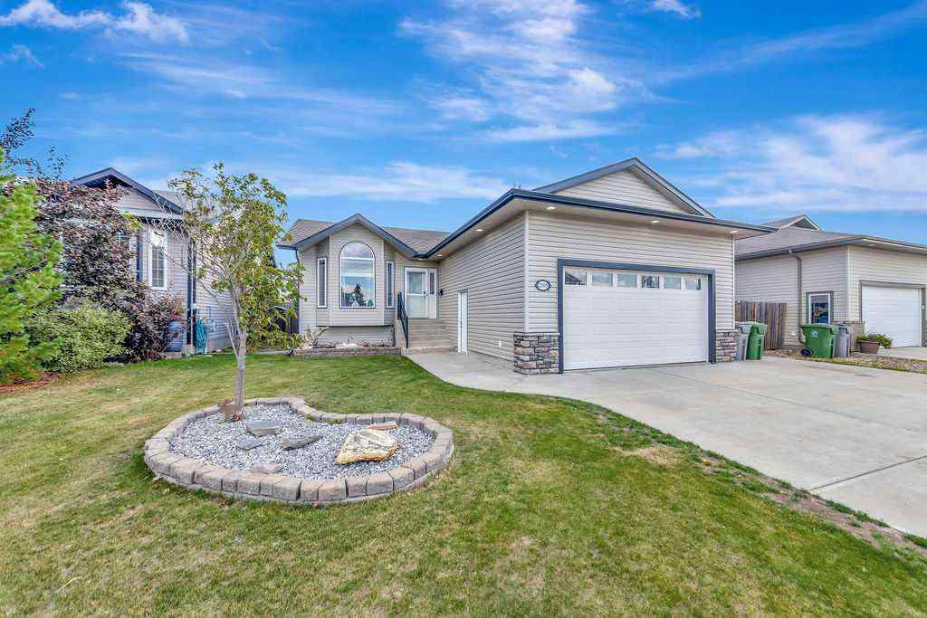 MLS® A2251533 - 2105 59A Avenue  in Lakeside Lloydminster, Residential