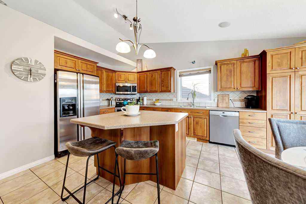 MLS® A2251533 - 2105 59A Avenue  in Lakeside Lloydminster, Residential