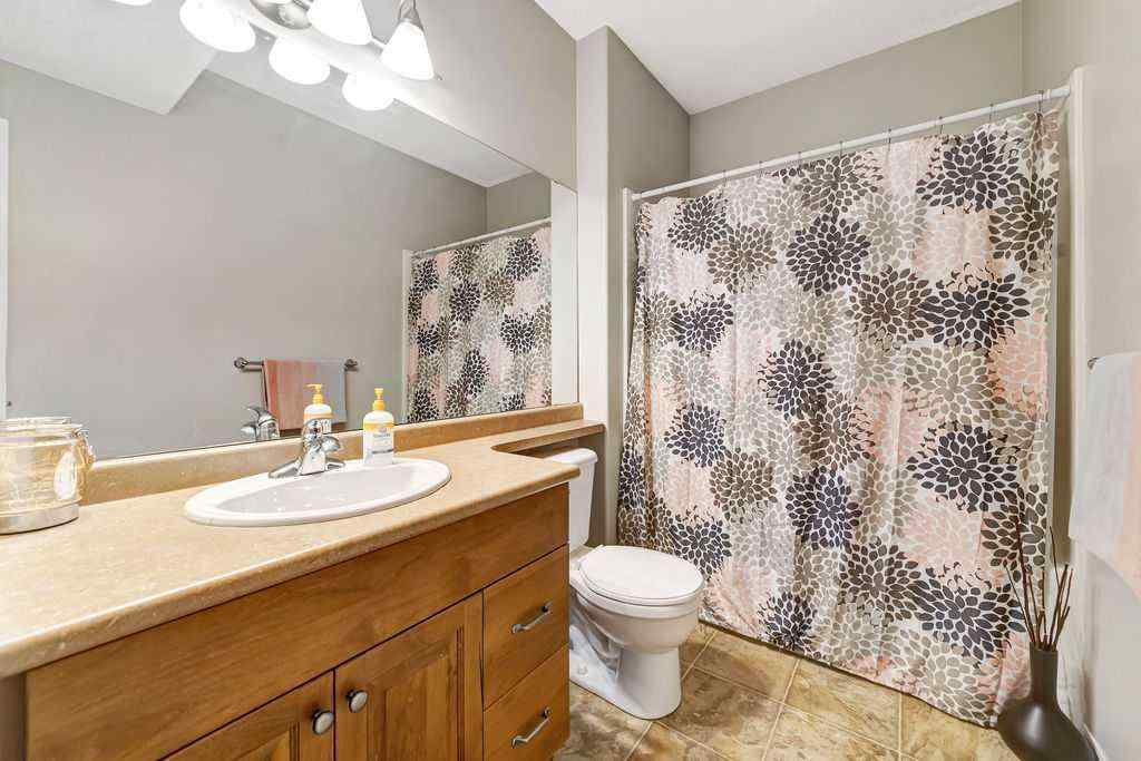 MLS® A2251533 - 2105 59A Avenue  in Lakeside Lloydminster, Residential