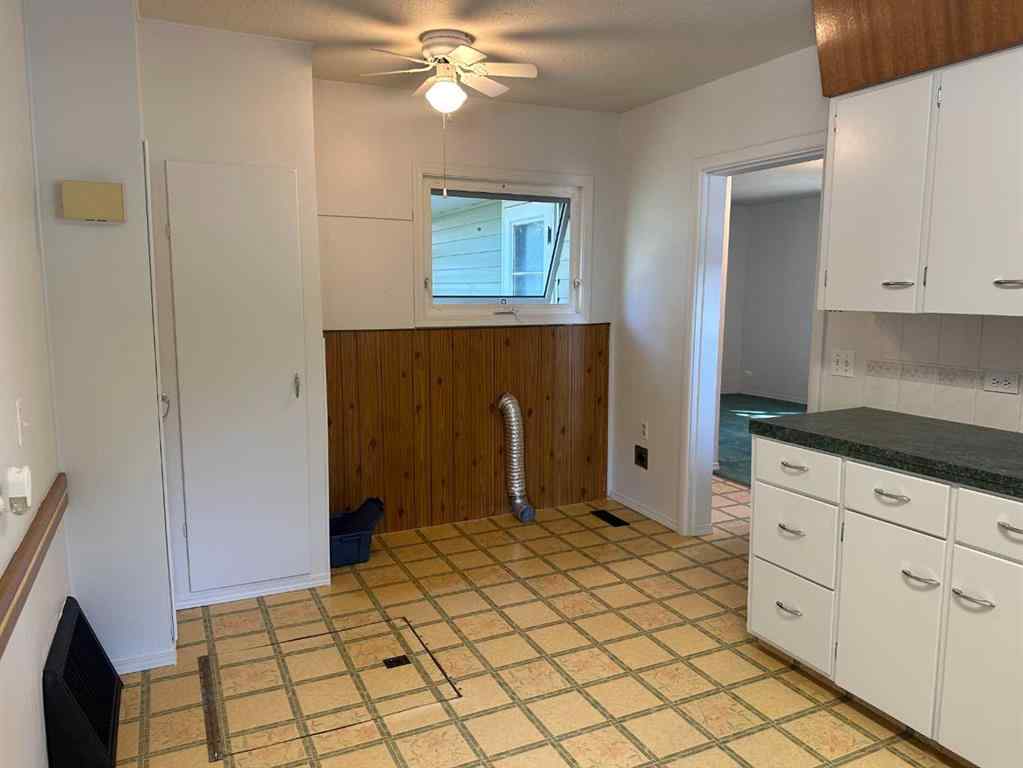 MLS® A2251536 - 5004 51 Avenue  in NONE Taber, Residential