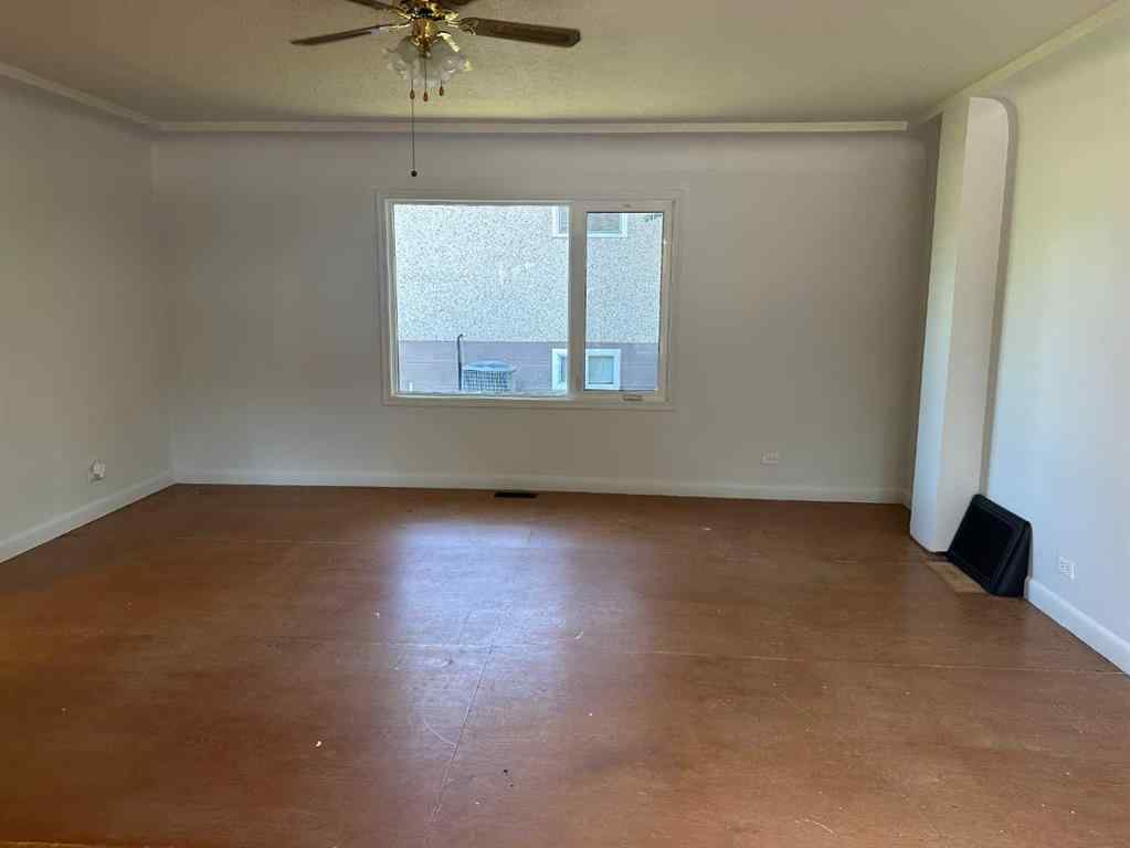 MLS® A2251536 - 5004 51 Avenue  in NONE Taber, Residential