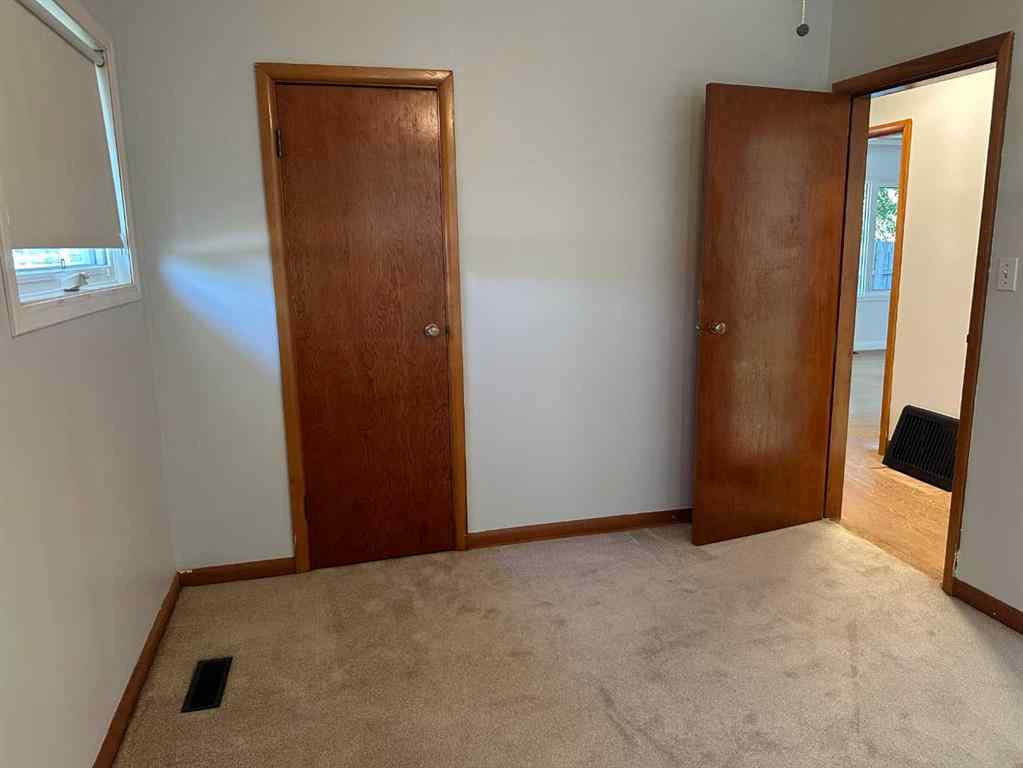 MLS® A2251536 - 5004 51 Avenue  in NONE Taber, Residential