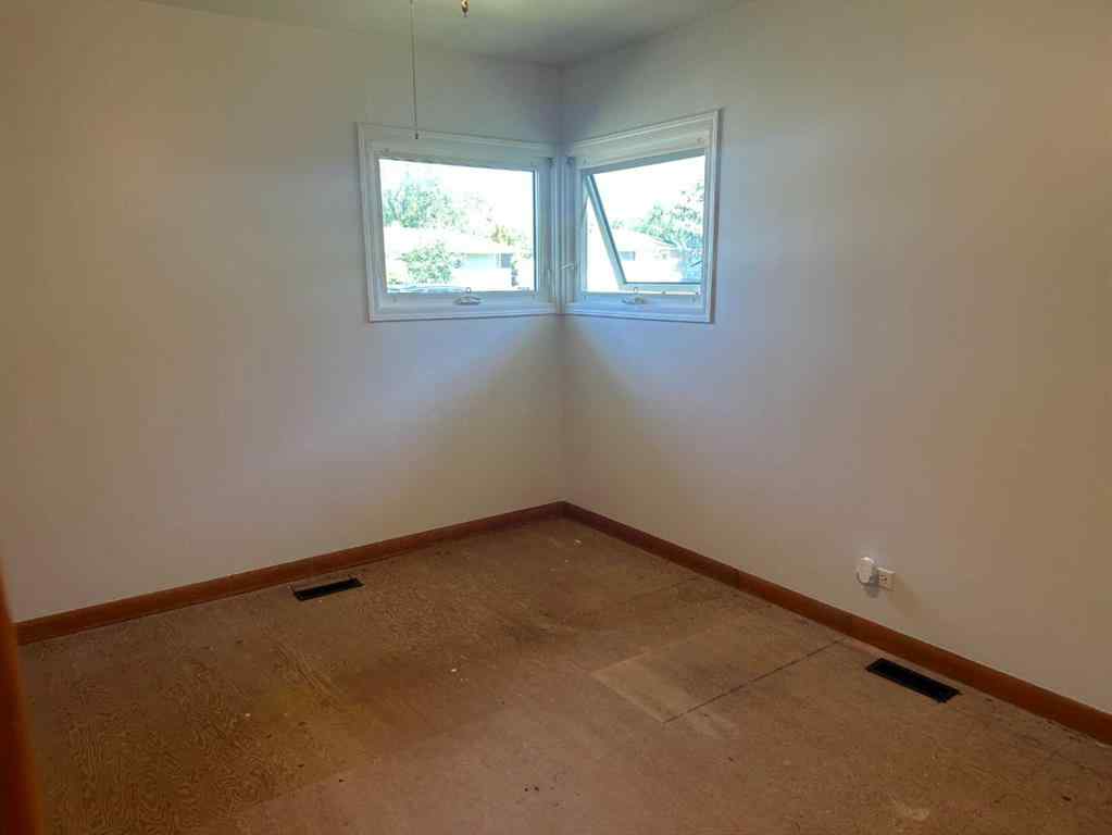 MLS® A2251536 - 5004 51 Avenue  in NONE Taber, Residential