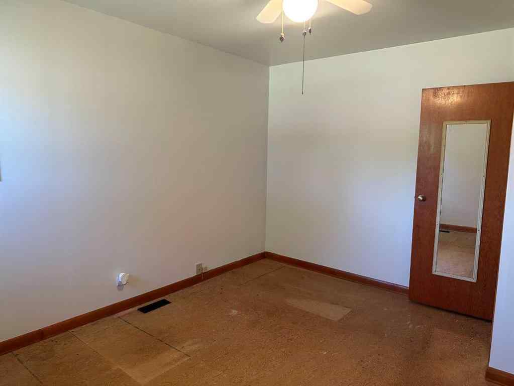 MLS® A2251536 - 5004 51 Avenue  in NONE Taber, Residential