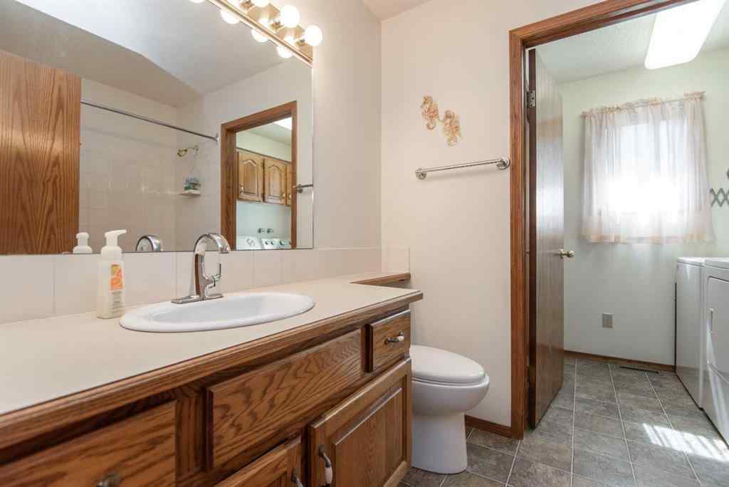MLS® A2251546 - 86 Dobler Avenue  in Deer Park Village Red Deer, Residential