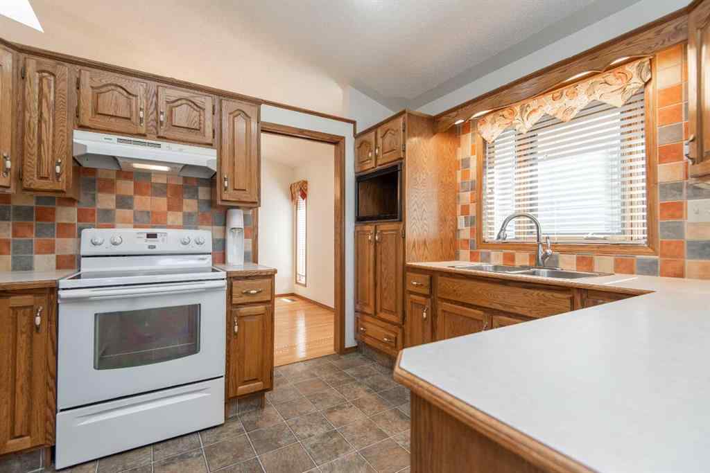 MLS® A2251546 - 86 Dobler Avenue  in Deer Park Village Red Deer, Residential