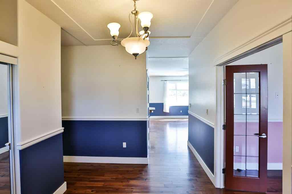 MLS® A2251553 - 425 N 100 W   in NONE Raymond, Residential