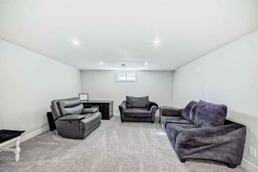 MLS® A2251564 - 19 Templeridge Place NE in Temple Calgary, Residential