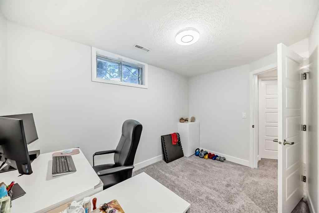 MLS® A2251564 - 19 Templeridge Place NE in Temple Calgary, Residential