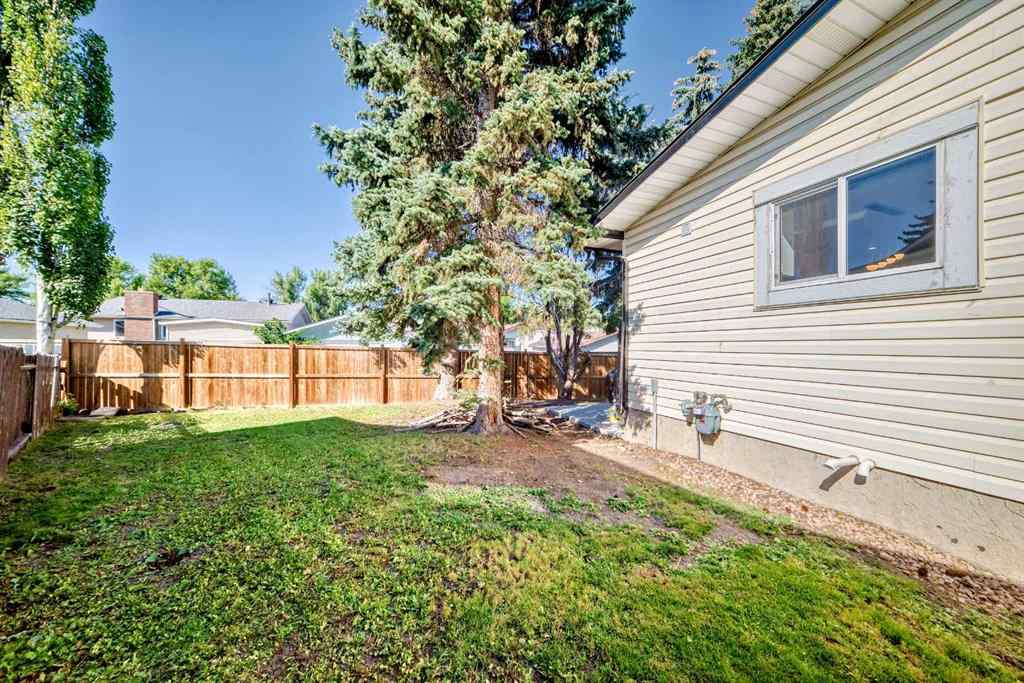 MLS® A2251564 - 19 Templeridge Place NE in Temple Calgary, Residential
