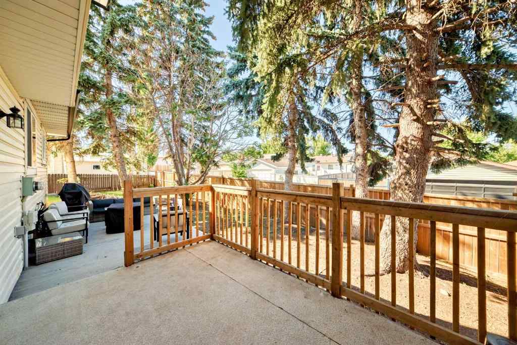 MLS® A2251564 - 19 Templeridge Place NE in Temple Calgary, Residential