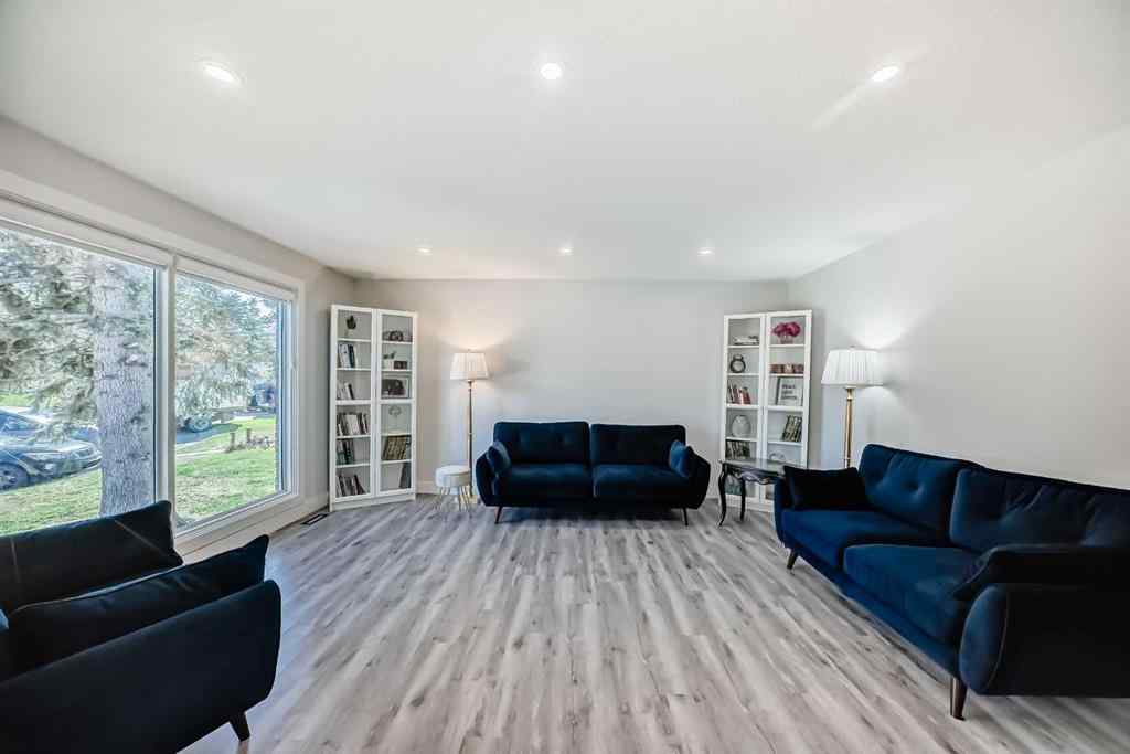MLS® A2251564 - 19 Templeridge Place NE in Temple Calgary, Residential