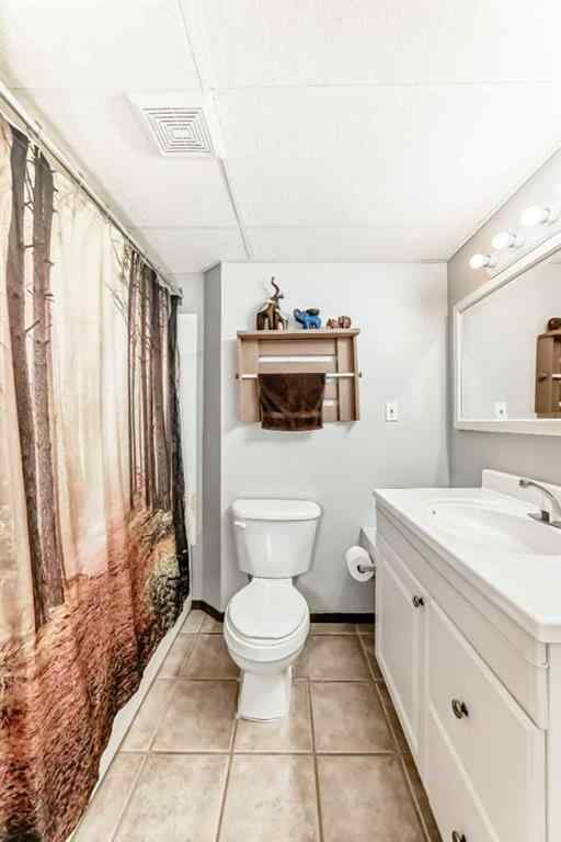 MLS® A2251565 - 283 Highland Circle  in Hillview Estates Strathmore, Residential