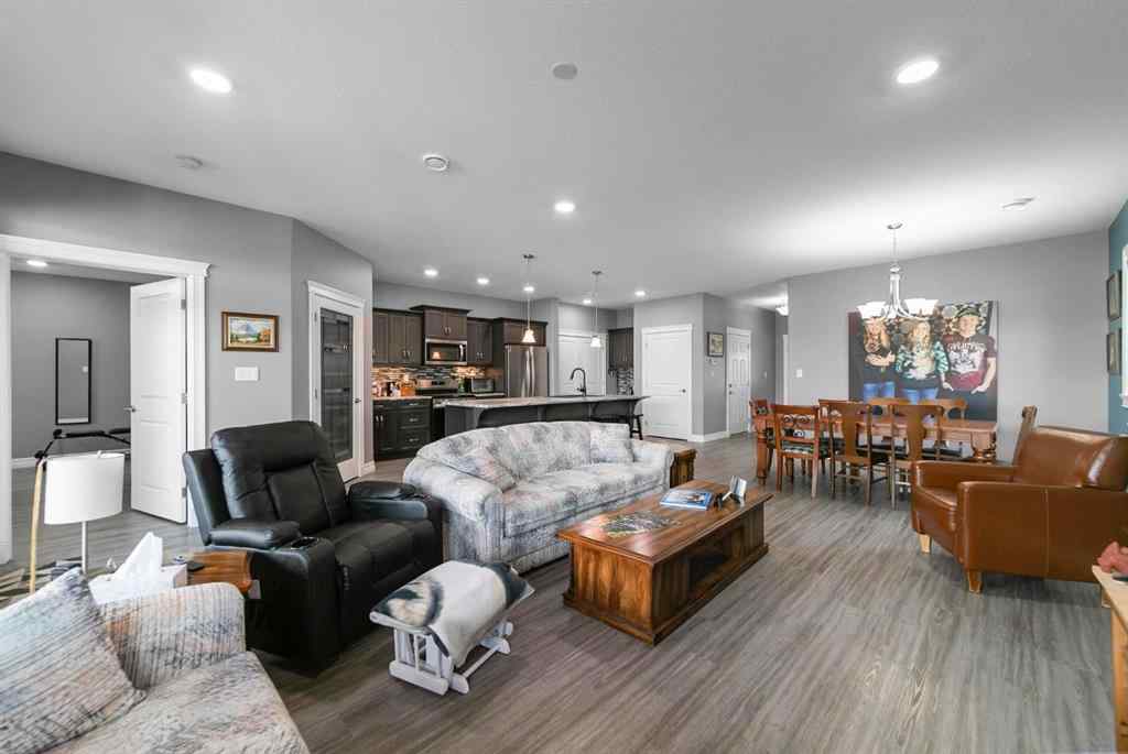 MLS® A2251566 - 3929 49 Street  in Creekview Camrose, Residential