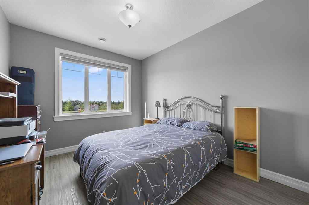 MLS® A2251566 - 3929 49 Street  in Creekview Camrose, Residential