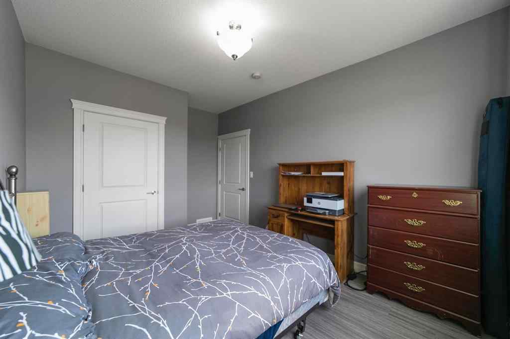 MLS® A2251566 - 3929 49 Street  in Creekview Camrose, Residential