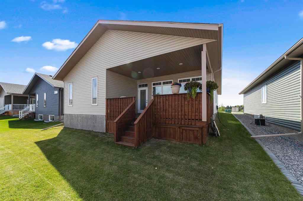 MLS® A2251566 - 3929 49 Street  in Creekview Camrose, Residential