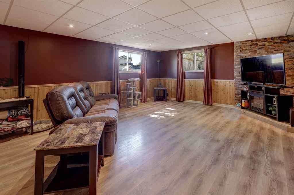 MLS® A2251570 - 426 9 Street  in NONE Beiseker, Residential