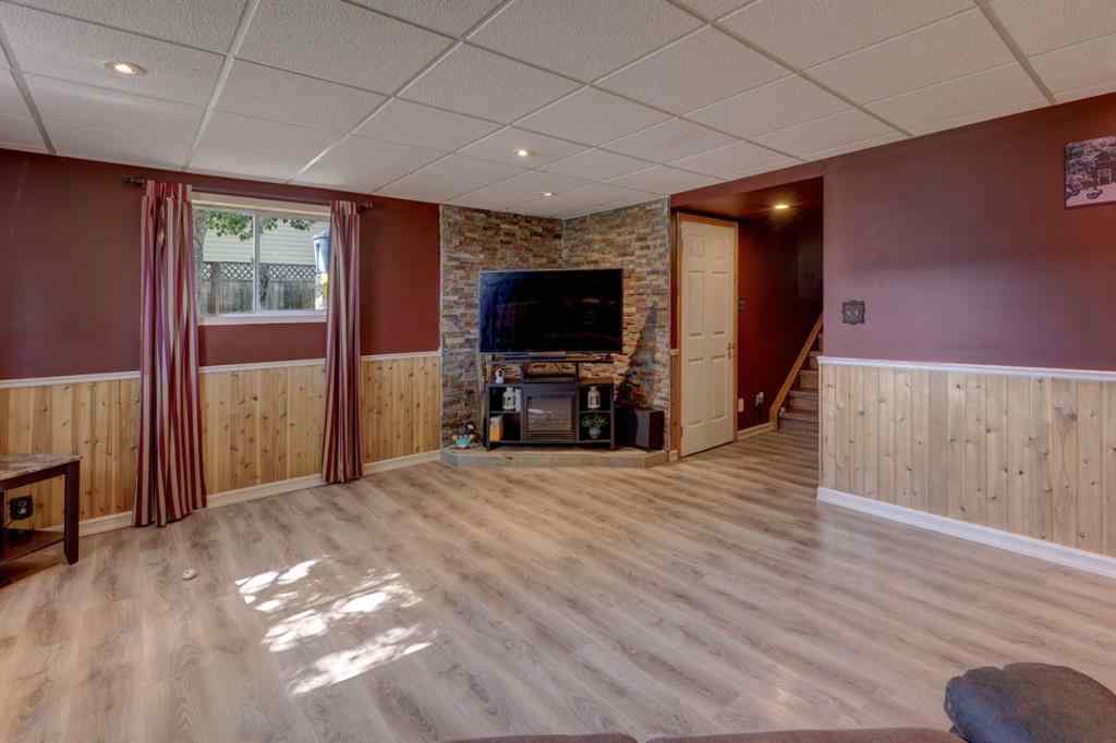MLS® A2251570 - 426 9 Street  in NONE Beiseker, Residential
