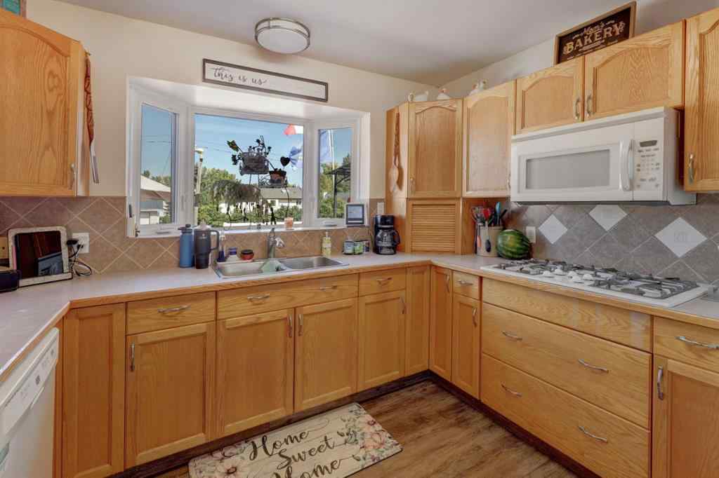 MLS® A2251570 - 426 9 Street  in NONE Beiseker, Residential