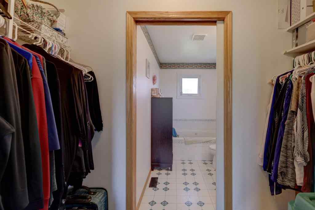 MLS® A2251570 - 426 9 Street  in NONE Beiseker, Residential
