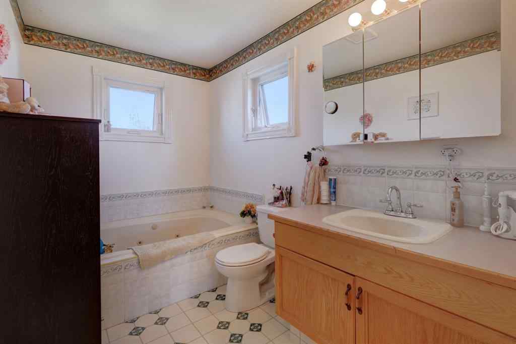 MLS® A2251570 - 426 9 Street  in NONE Beiseker, Residential