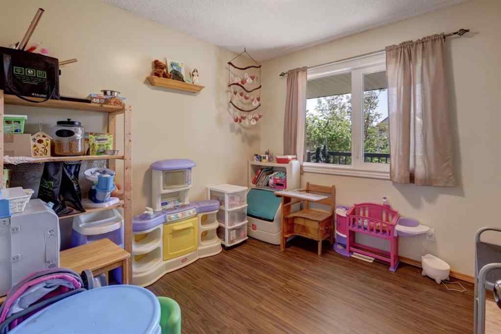 MLS® A2251570 - 426 9 Street  in NONE Beiseker, Residential