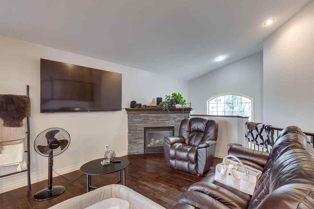 MLS® A2251573 - 4936 Aspen Lake Boulevard  in Aspen Lake Blackfalds, Residential