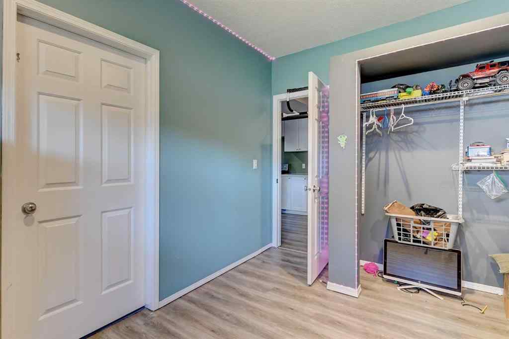 MLS® A2251575 - 8932 65 Avenue  in Countryside South Grande Prairie, Residential