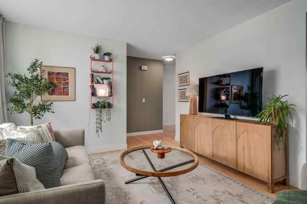 MLS® A2251576 - 836B 68 Avenue SW in Kingsland Calgary, Residential