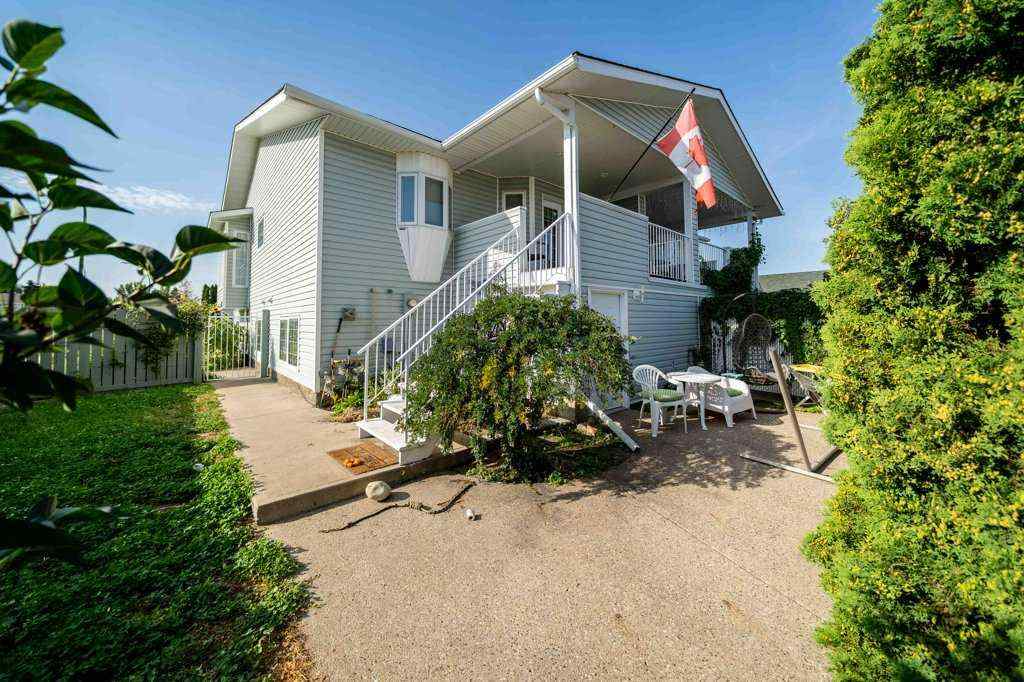 MLS® A2251578 - 2370 Hatcher Drive NE in Northeast Crescent Heights Medicine Hat, Residential