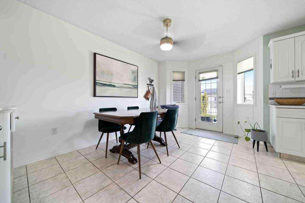 MLS® A2251578 - 2370 Hatcher Drive NE in Northeast Crescent Heights Medicine Hat, Residential