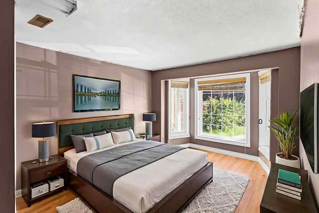 MLS® A2251582 - 285 Fresno Place NE in Monterey Park Calgary, Residential