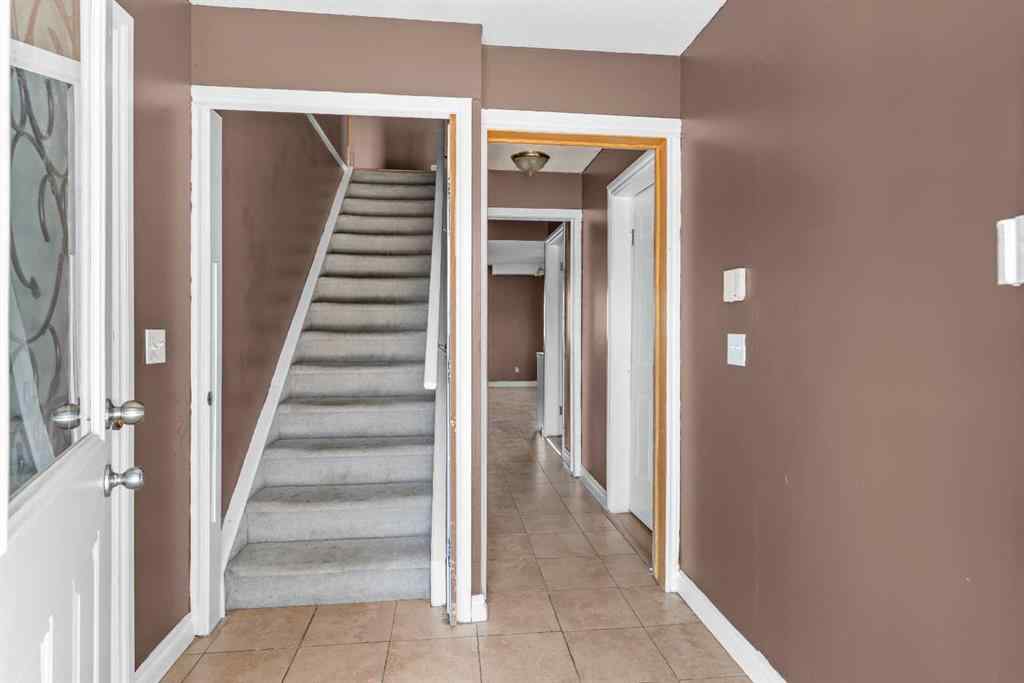 MLS® A2251582 - 285 Fresno Place NE in Monterey Park Calgary, Residential