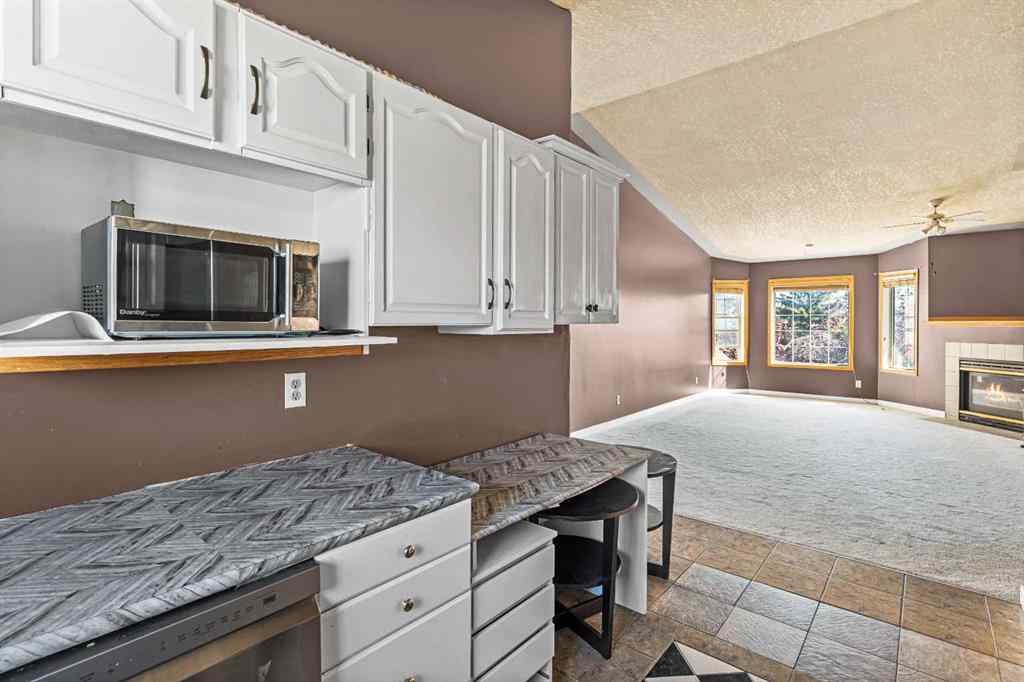 MLS® A2251582 - 285 Fresno Place NE in Monterey Park Calgary, Residential