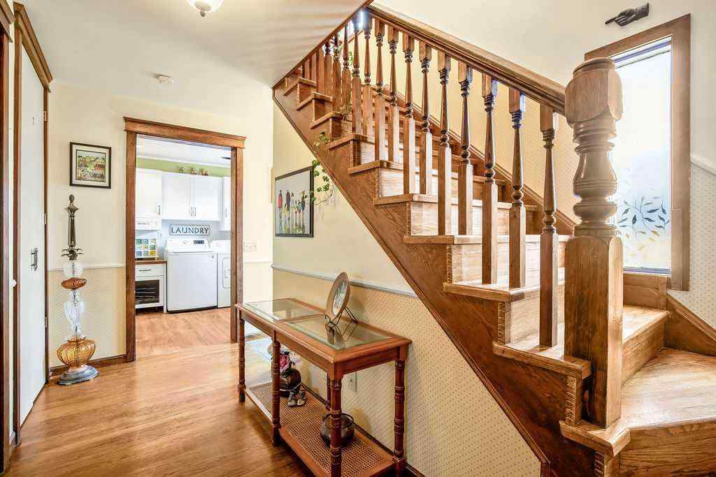 MLS® A2251585 - 728 9 Avenue SE in Emerson Lake Estates High River, Residential