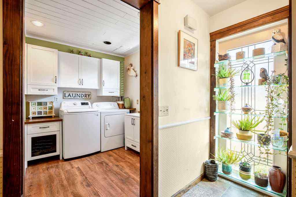 MLS® A2251585 - 728 9 Avenue SE in Emerson Lake Estates High River, Residential