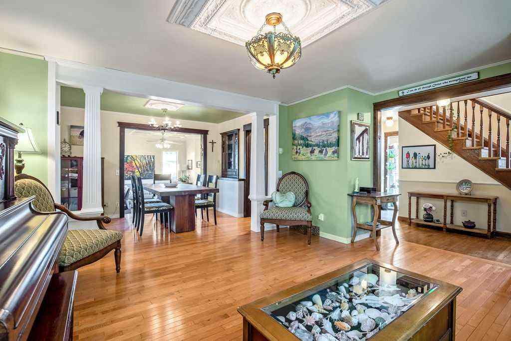 MLS® A2251585 - 728 9 Avenue SE in Emerson Lake Estates High River, Residential