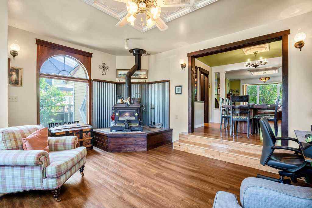 MLS® A2251585 - 728 9 Avenue SE in Emerson Lake Estates High River, Residential