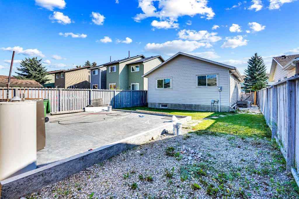 MLS® A2251587 - 60 Whitworth Way NE in Whitehorn Calgary, Residential