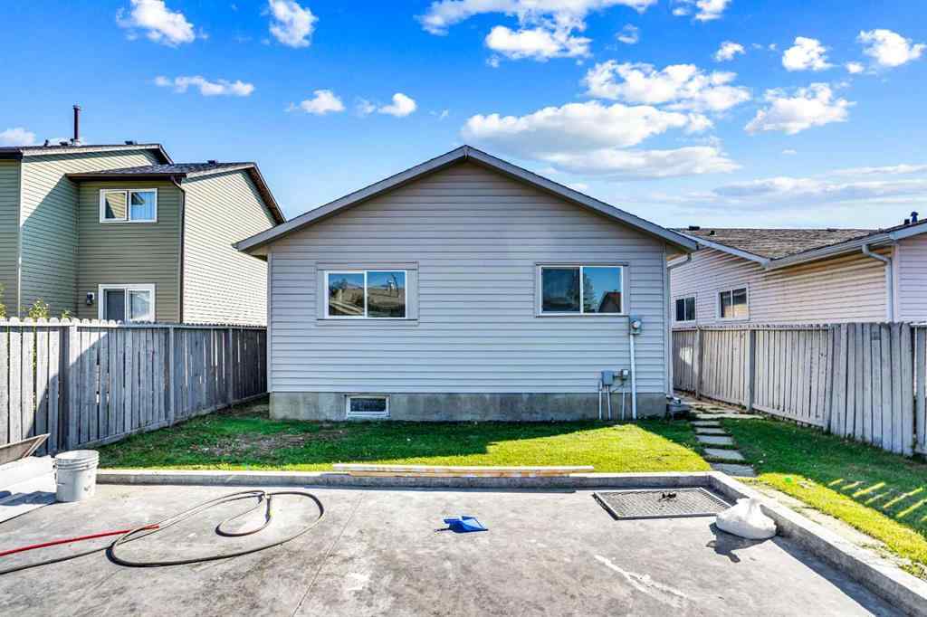 MLS® A2251587 - 60 Whitworth Way NE in Whitehorn Calgary, Residential